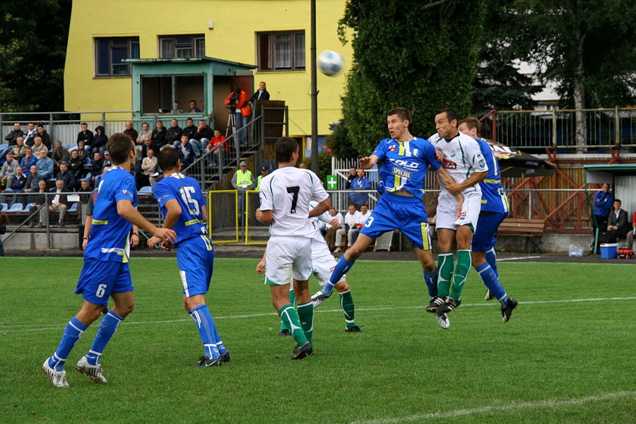 Mecz 8 kolejki II ligi: Olimpia Elbląg - Pelikan Łowicz 1-1, fot. 18