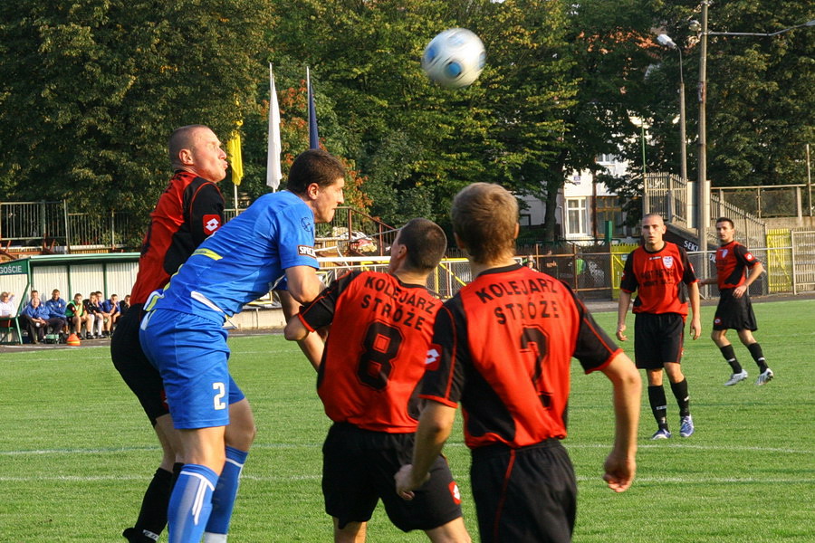 Mecz 10 kolejki II ligi: Olimpia Elblg - Kolejarz Stre 2-3, fot. 2