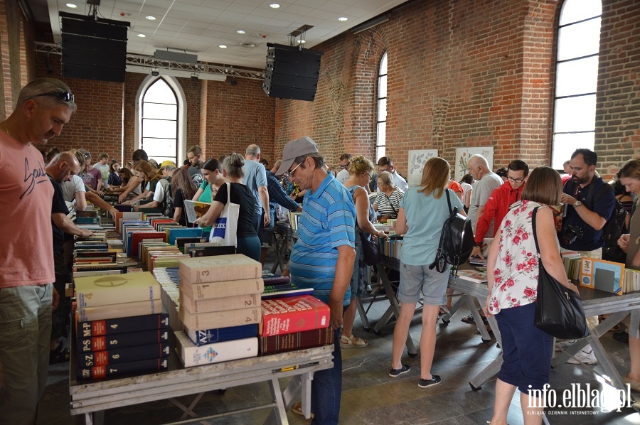 Kiermasz książki w Bibliotece Elbląskiej, fot. 2