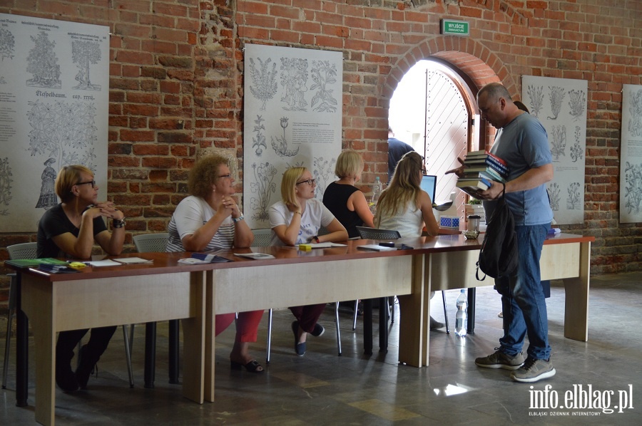 Kiermasz ksiki w Bibliotece Elblskiej, fot. 11