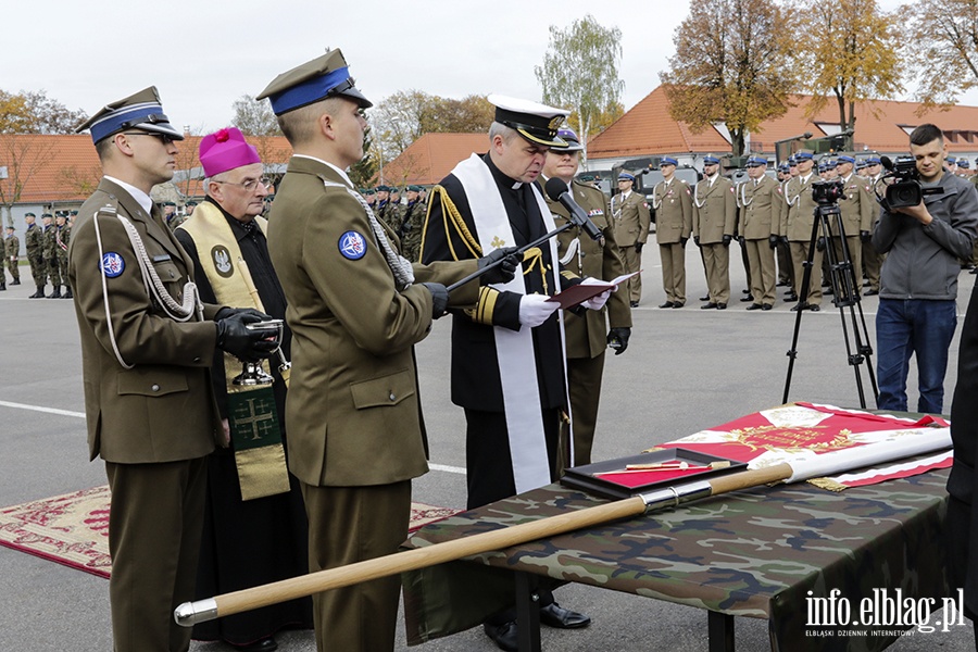 Sztandar dla Pułku Wsparcia Dowodzenia, fot. 65