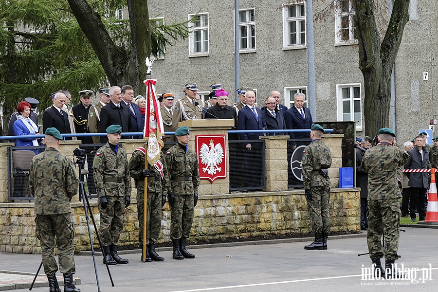 Sztandar dla Puku Wsparcia Dowodzenia, fot. 100