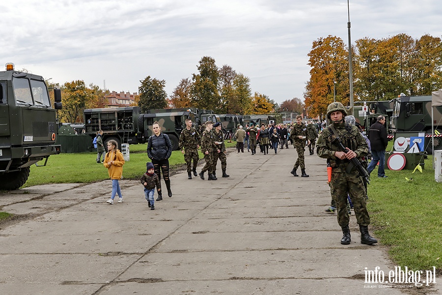 Sztandar dla Puku Wsparcia Dowodzenia, fot. 129