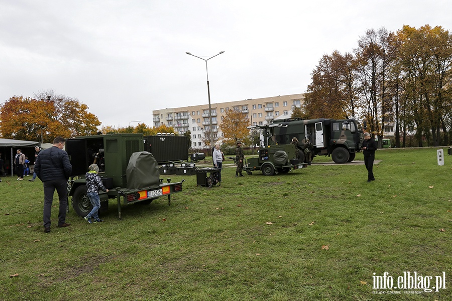 Sztandar dla Pułku Wsparcia Dowodzenia, fot. 171