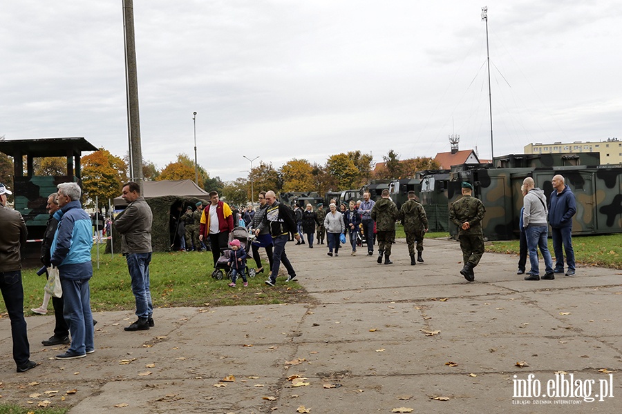 Sztandar dla Puku Wsparcia Dowodzenia, fot. 183