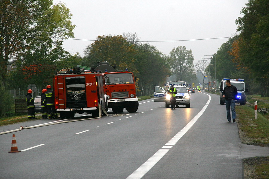 Wypadek cysterny z gazem w Kazimierzowie na drodze krajowej nr 7, fot. 16