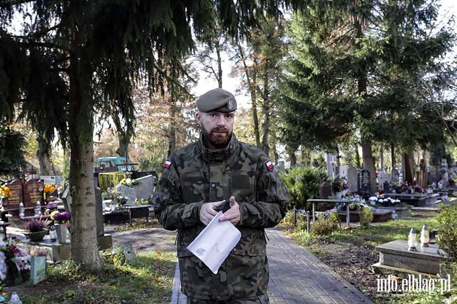 Sprzatanie grobów zołnierzy AK, fot. 23