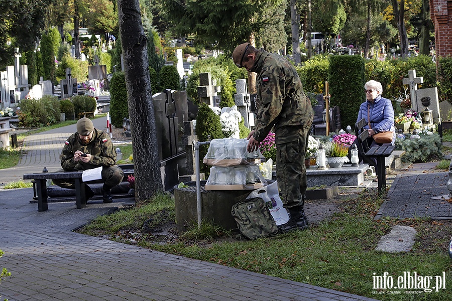 Sprzatanie grobów zołnierzy AK, fot. 24