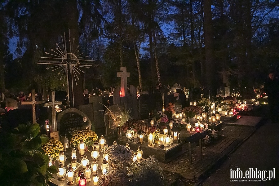 Cmentarz w świetle zniczy, fot. 36