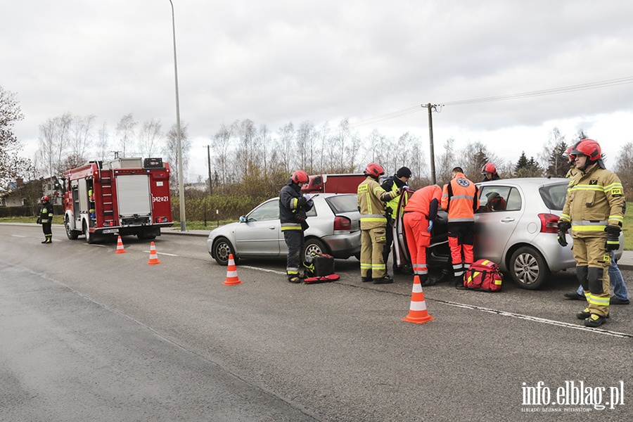 Zderzenie dwch samochodw na ulicy uawskiej, fot. 7