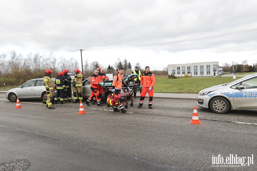 Zderzenie dwch samochodw na ulicy uawskiej, fot. 11