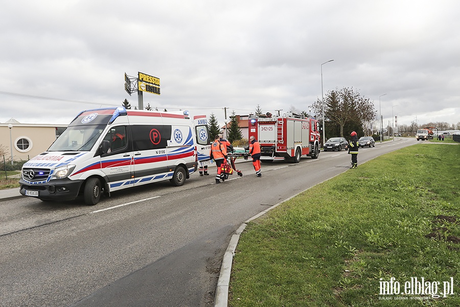 Zderzenie dwch samochodw na ulicy uawskiej, fot. 12