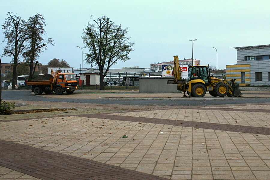 Ptla autobusowa przy Placu Dworcowym po przebudowie, fot. 1