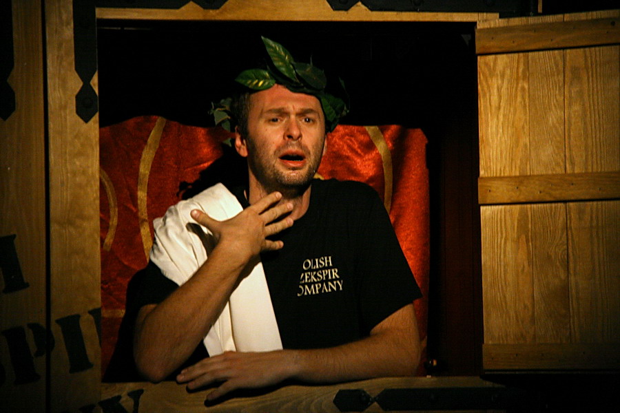 Spektakl „Wszystkie dzieła Szekspira w nieco skróconej wersji” Teatru im. A.Sewruka, fot. 46