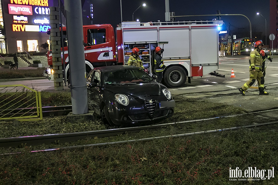Wypadek skrzyowanie ulic pk. Dbka i Oglnej, fot. 9