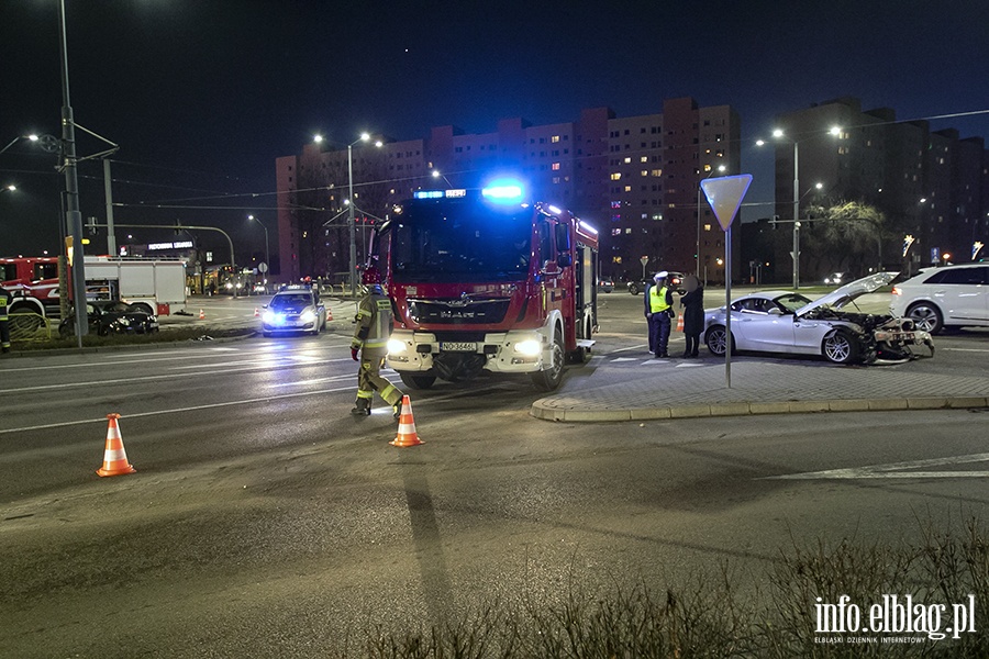 Wypadek skrzyżowanie ulic płk. Dąbka i Ogólnej, fot. 18
