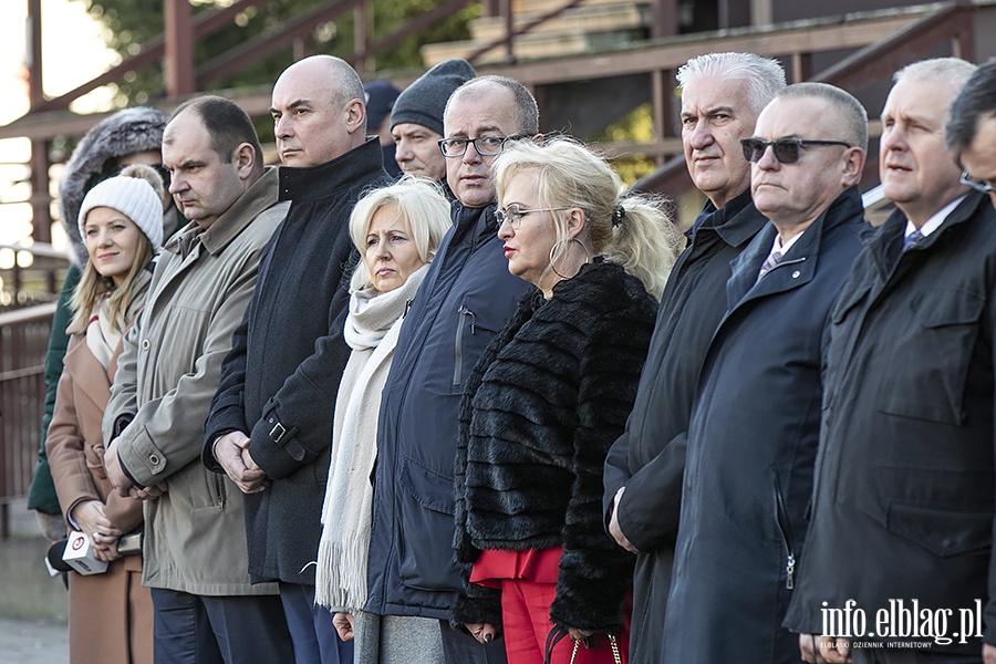 Policja przekazanie nowych samochodw i odzi motorowej., fot. 15