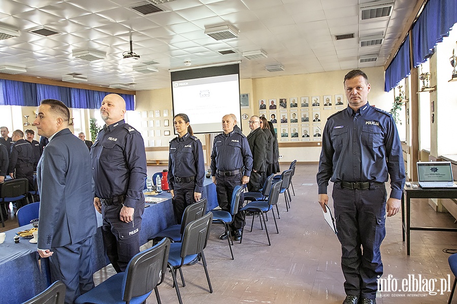 Policja przekazanie nowych samochodw i odzi motorowej., fot. 30