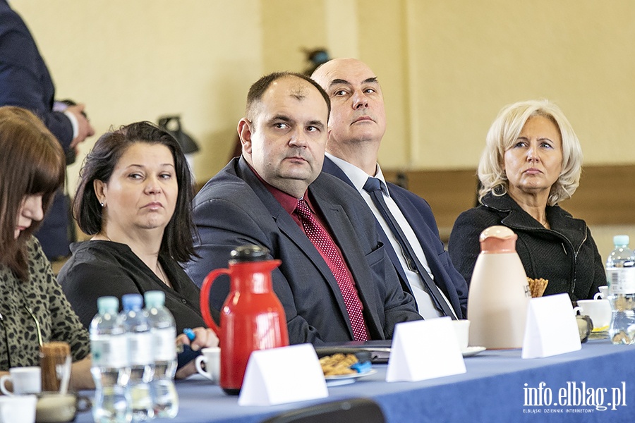 Policja przekazanie nowych samochodw i odzi motorowej., fot. 37