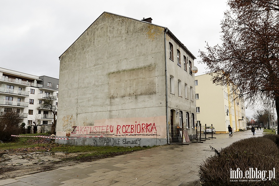 Rozbirka budynku mieszkalnego przy al. Grunwaldzka 97, fot. 3