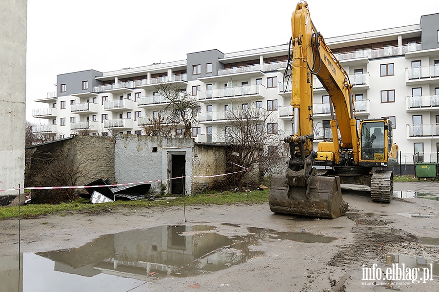 Rozbirka budynku mieszkalnego przy al. Grunwaldzka 97, fot. 8