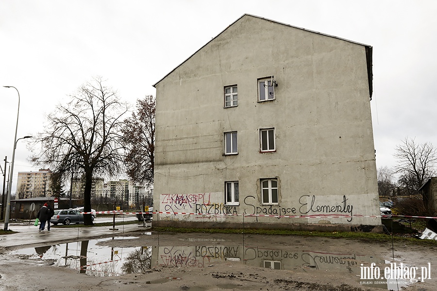 Rozbirka budynku mieszkalnego przy al. Grunwaldzka 97, fot. 9