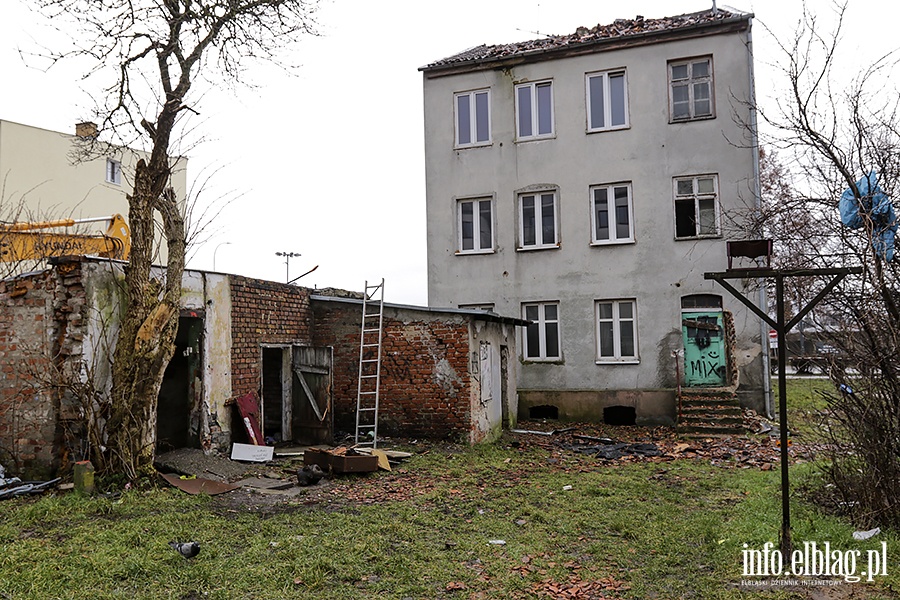 Rozbirka budynku mieszkalnego przy al. Grunwaldzka 97, fot. 12