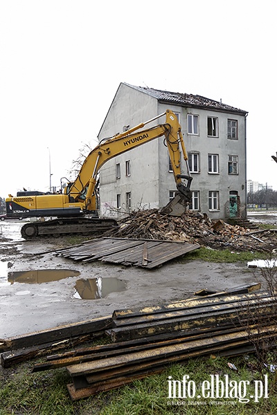 Rozbirka budynku mieszkalnego przy al. Grunwaldzka 97, fot. 40