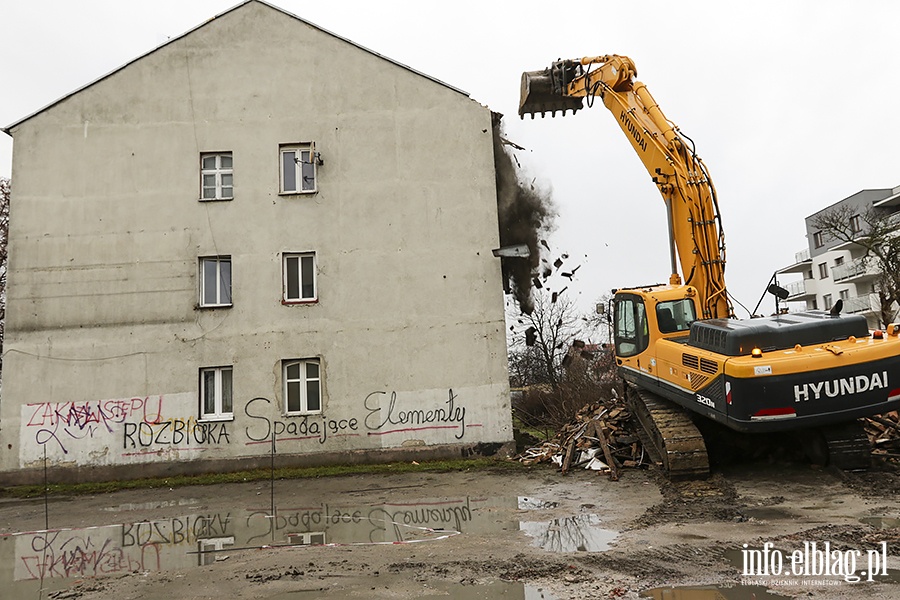 Rozbirka budynku mieszkalnego przy al. Grunwaldzka 97, fot. 41