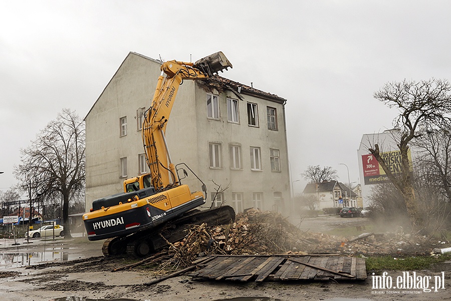 Rozbirka budynku mieszkalnego przy al. Grunwaldzka 97, fot. 42