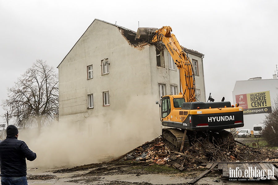 Rozbirka budynku mieszkalnego przy al. Grunwaldzka 97, fot. 43