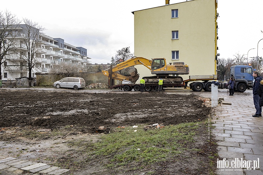 Rozbirka budynku mieszkalnego przy al. Grunwaldzka 97, fot. 69