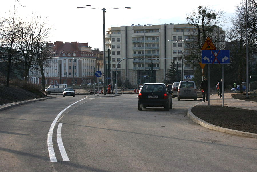 Przebudowa ul. Grota Roweckiego - przywrócenie ruchu na północnej cześci jezdni, fot. 31
