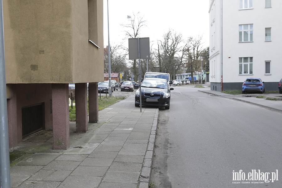 Mistrzowie parkowania w Elblągu (część 45), fot. 5