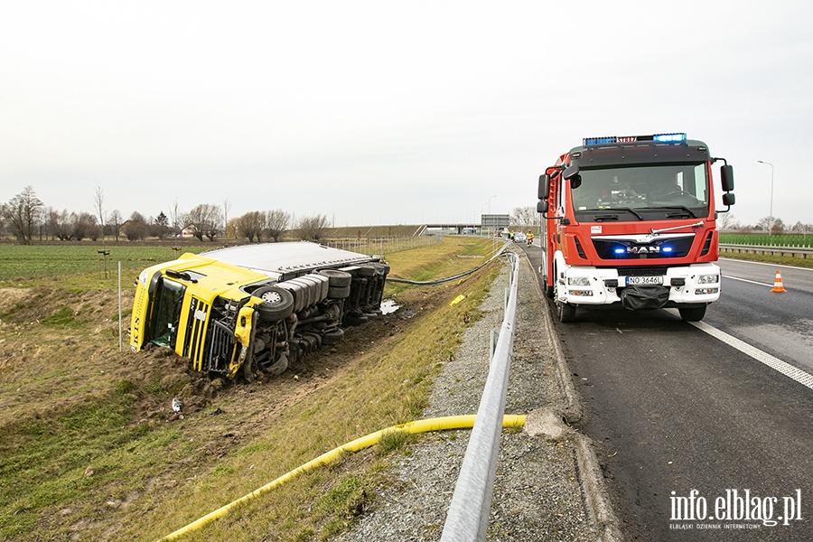 Kolizja na drodze S7, fot. 11