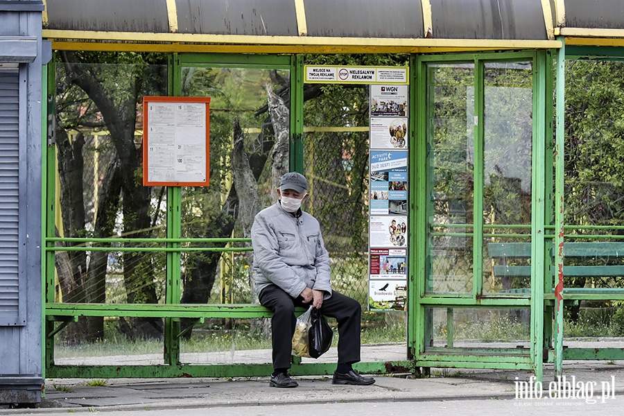 Komunikacja miejska,ludzie w maseczkach, fot. 3