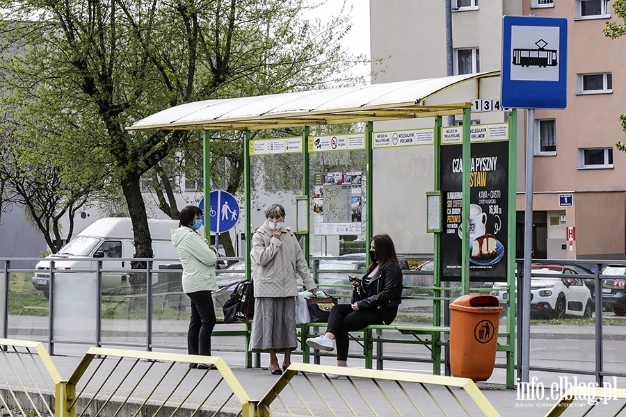 Komunikacja miejska,ludzie w maseczkach, fot. 10