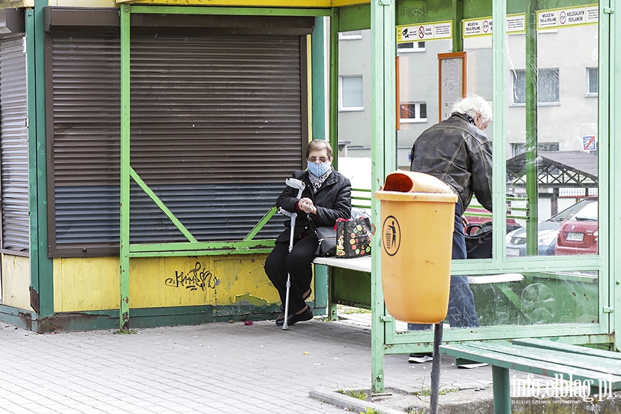 Komunikacja miejska,ludzie w maseczkach, fot. 15