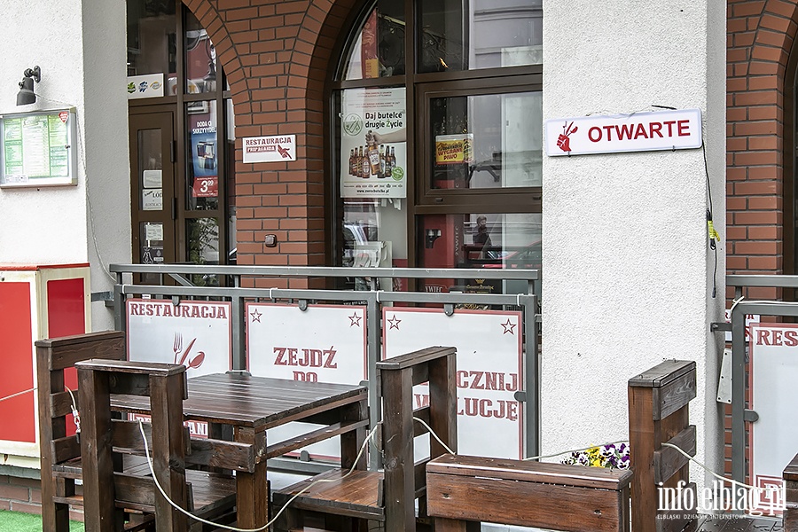 Otwarte restauracje,fryzjerzy, fot. 68