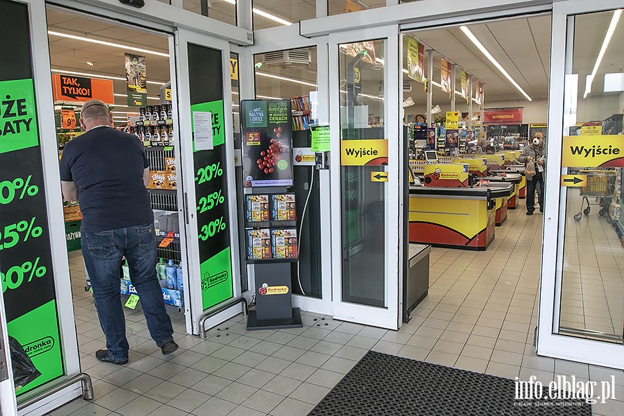 Sklepy Sieci Biedronka. Przestrzeganie nakazów wprowadzonych przez Rząd, fot. 29