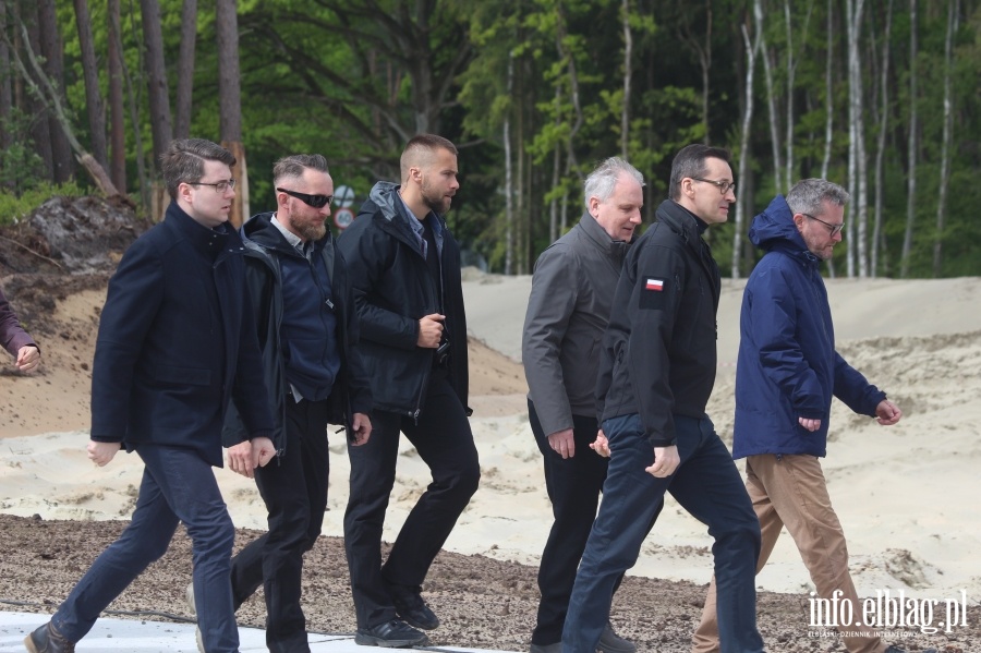 Konferencja Prasowa Prezydenta i Premiera na budowie Przekopu Mierzei Wilanej, fot. 3