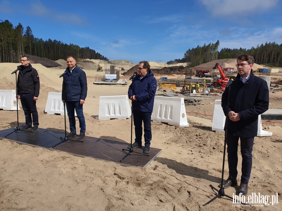 Konferencja Prasowa Prezydenta i Premiera na budowie Przekopu Mierzei Wilanej, fot. 18