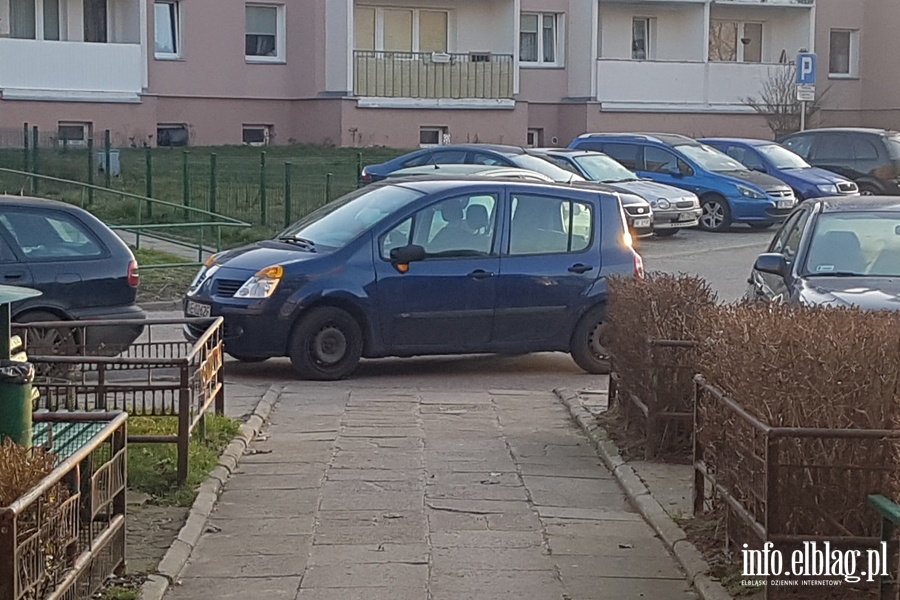 Mistrzowie parkowania w Elblgu (cz 51), fot. 4