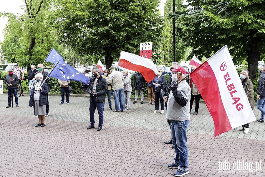 Manifestacja przed elbląskim sądem., fot. 6