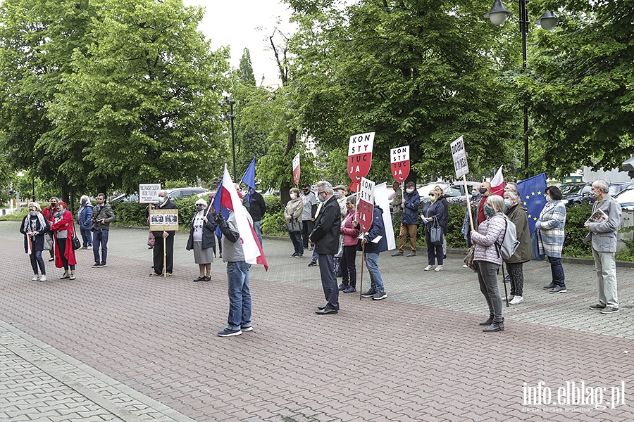 Manifestacja przed elblskim sdem., fot. 12