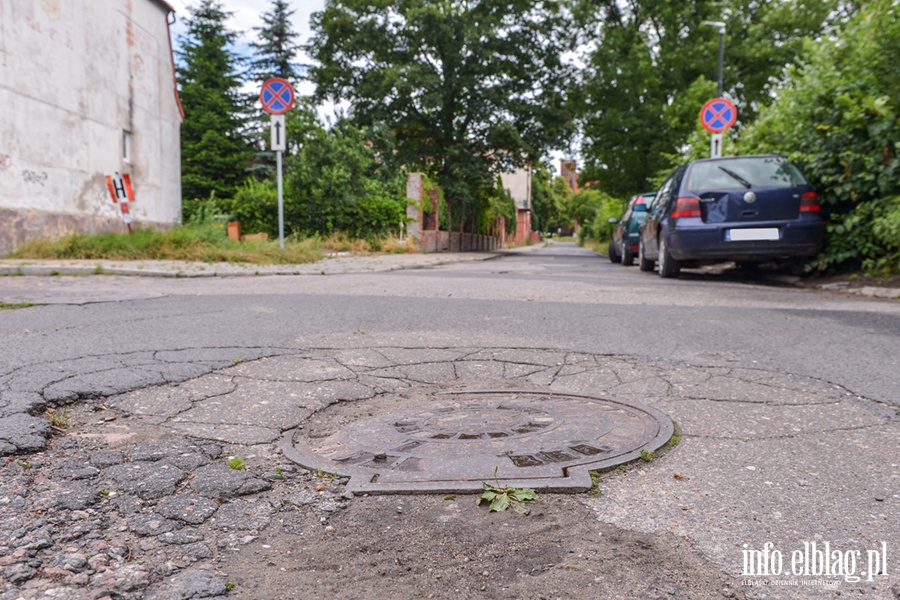 Ulica Boego Ciaa - zy stan nawierzchni asfaltowej, fot. 3