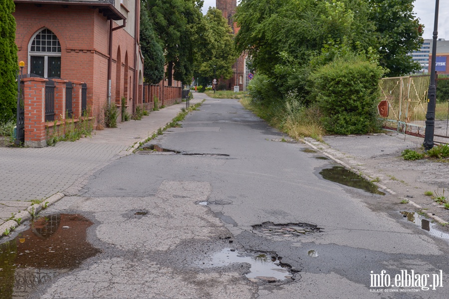 Ulica Boego Ciaa - zy stan nawierzchni asfaltowej, fot. 20