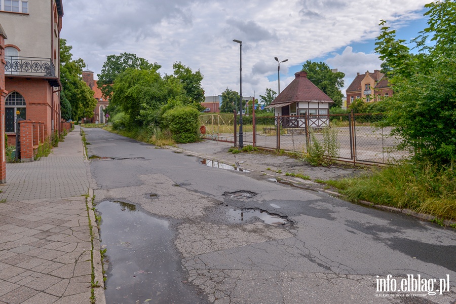 Ulica Boego Ciaa - zy stan nawierzchni asfaltowej, fot. 23