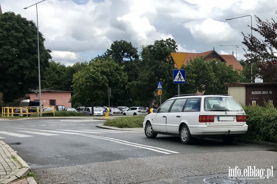  Mistrzowie parkowania w Elblągu (część 54), fot. 13