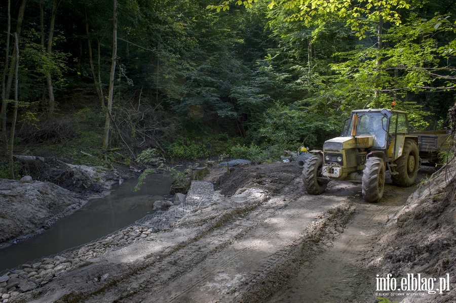 Trwaj prace na Srebrnym Potoku., fot. 9